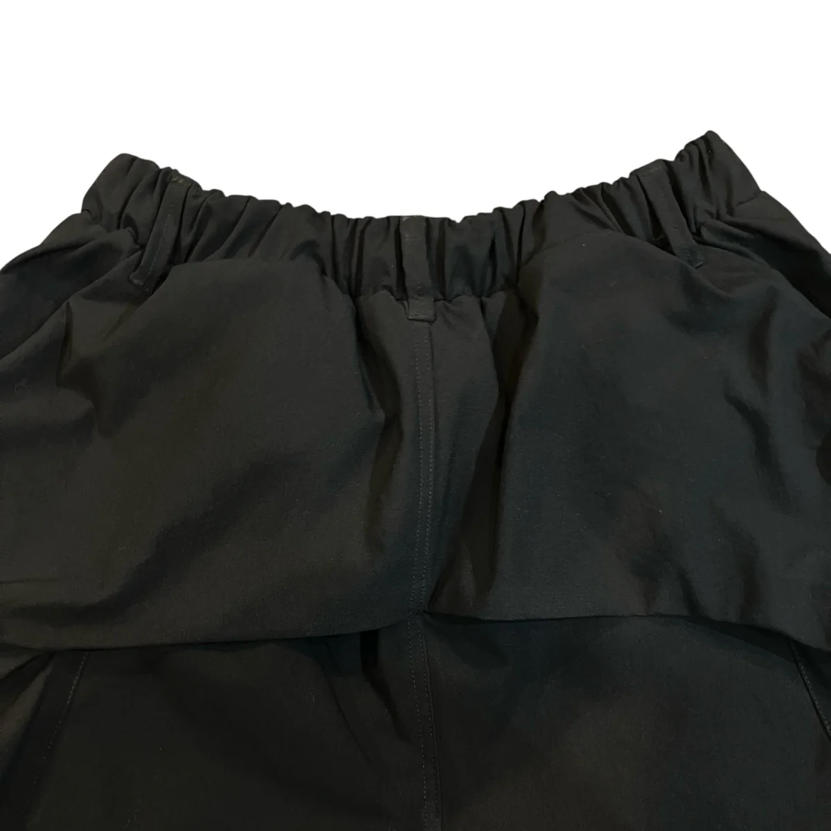 「V-shape Shorts」Vシェイプショーツ - Image 4