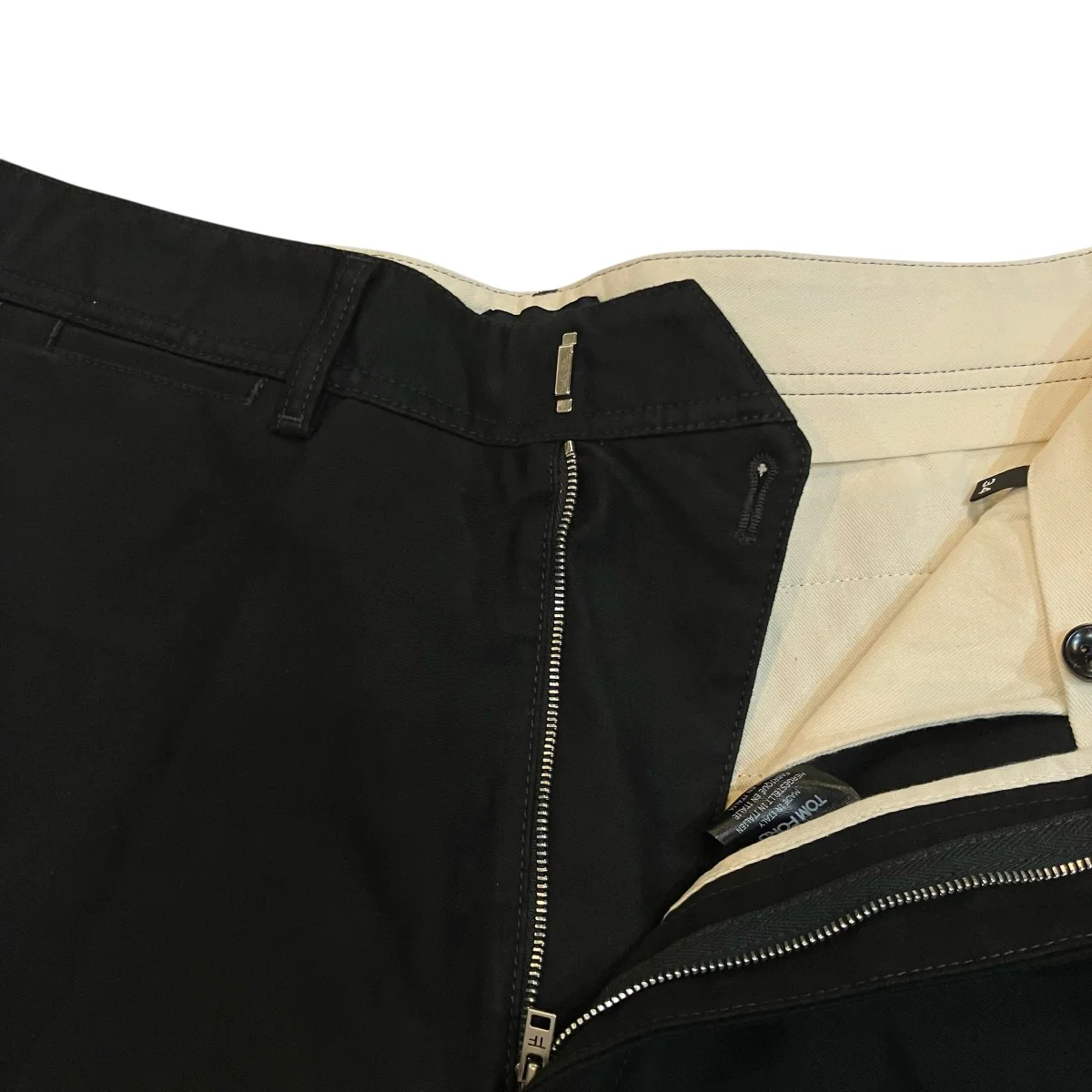 「COTTON SATIN TAILORED SHORTS」コットンサテンショーツSSL FMC171S25 - Image 3