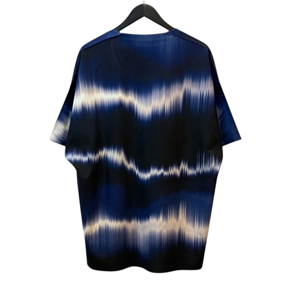 グラフィックルーズTシャツ - Image 2