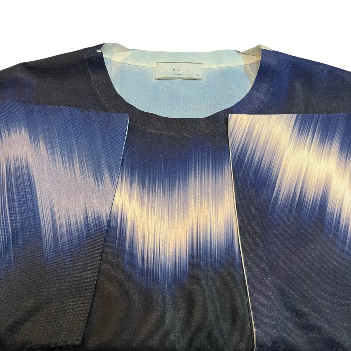 グラフィックルーズTシャツ - Image 4