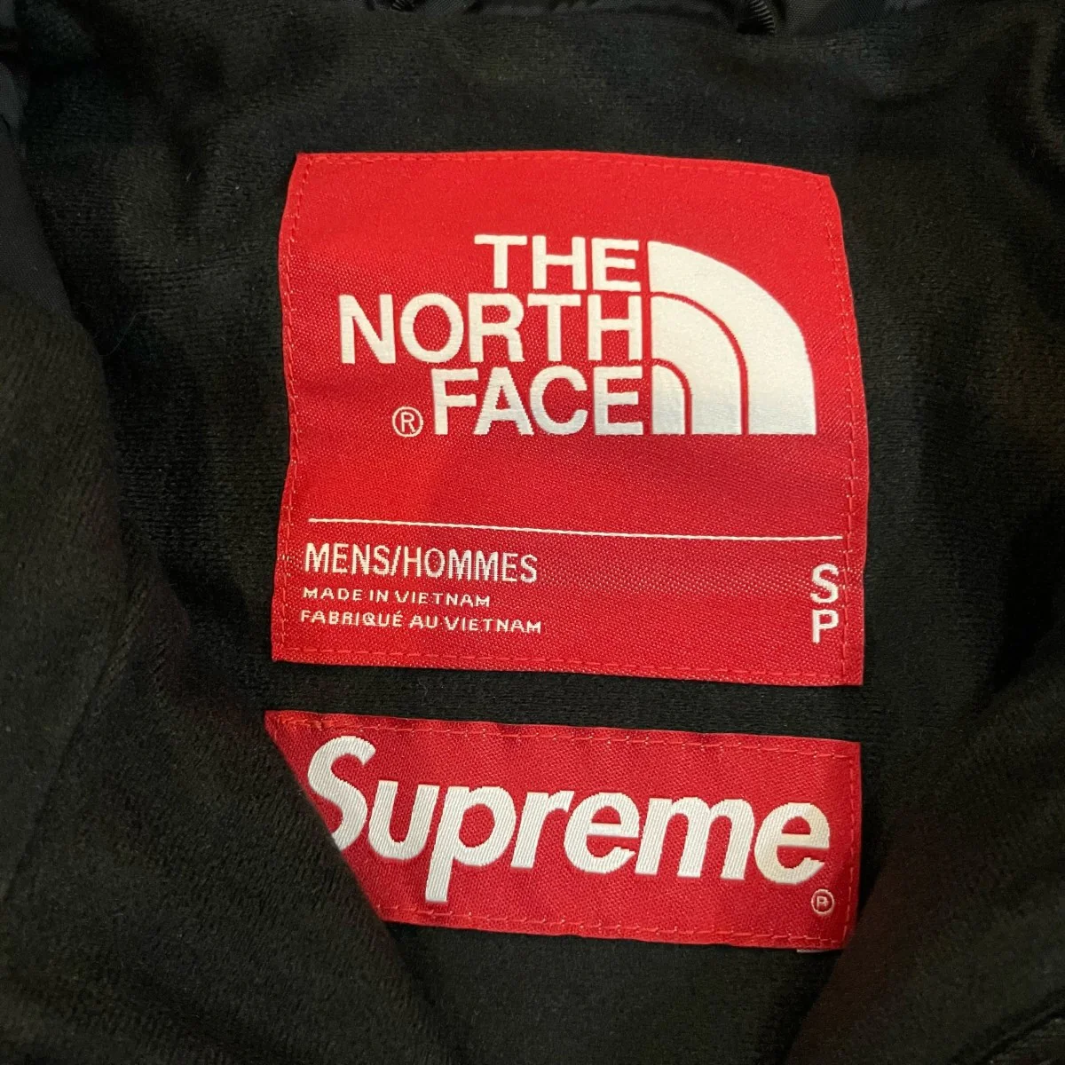 「S Logo Mountain Jacket」Sロゴ マウンテン ジャケットNP620021 - Image 6