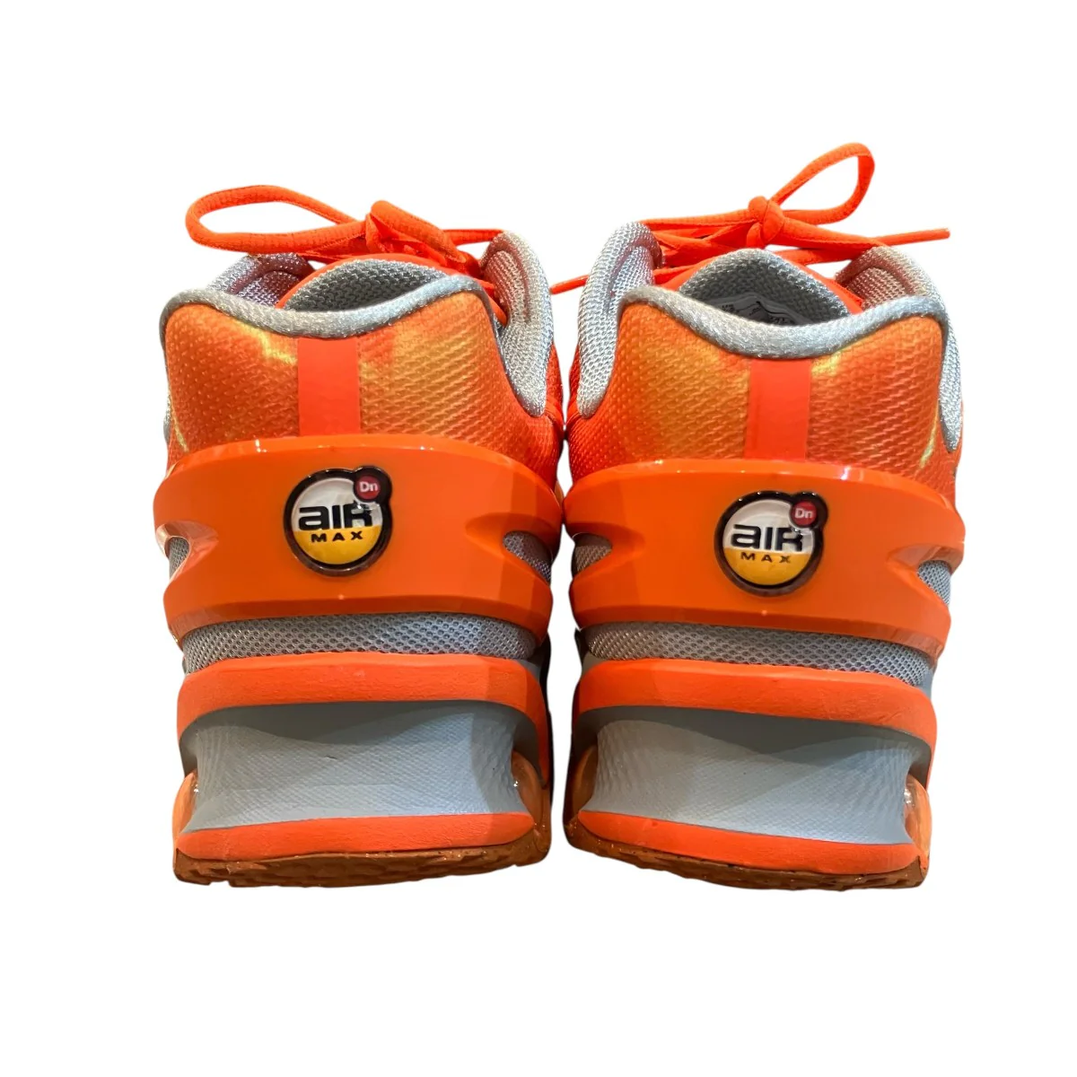 「Air Max DN8 Safety Orange／Particle Grey」ローカットスニーカーIB4181 800 - Image 4