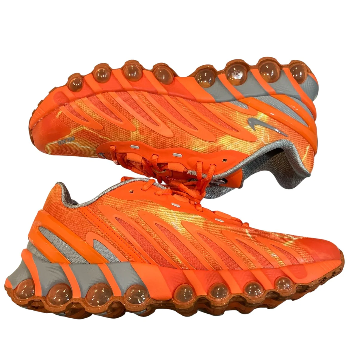 「Air Max DN8 Safety Orange／Particle Grey」ローカットスニーカーIB4181 800 - Image 5