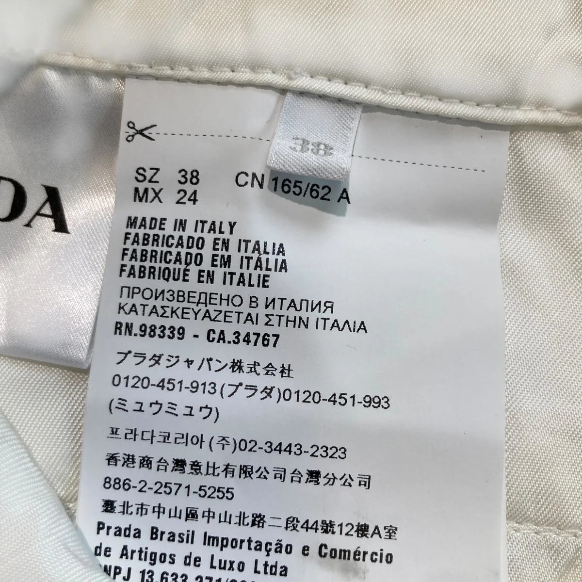 2018Triangle Logo Plate Short Pantsハーフパンツ22H768 - Image 5