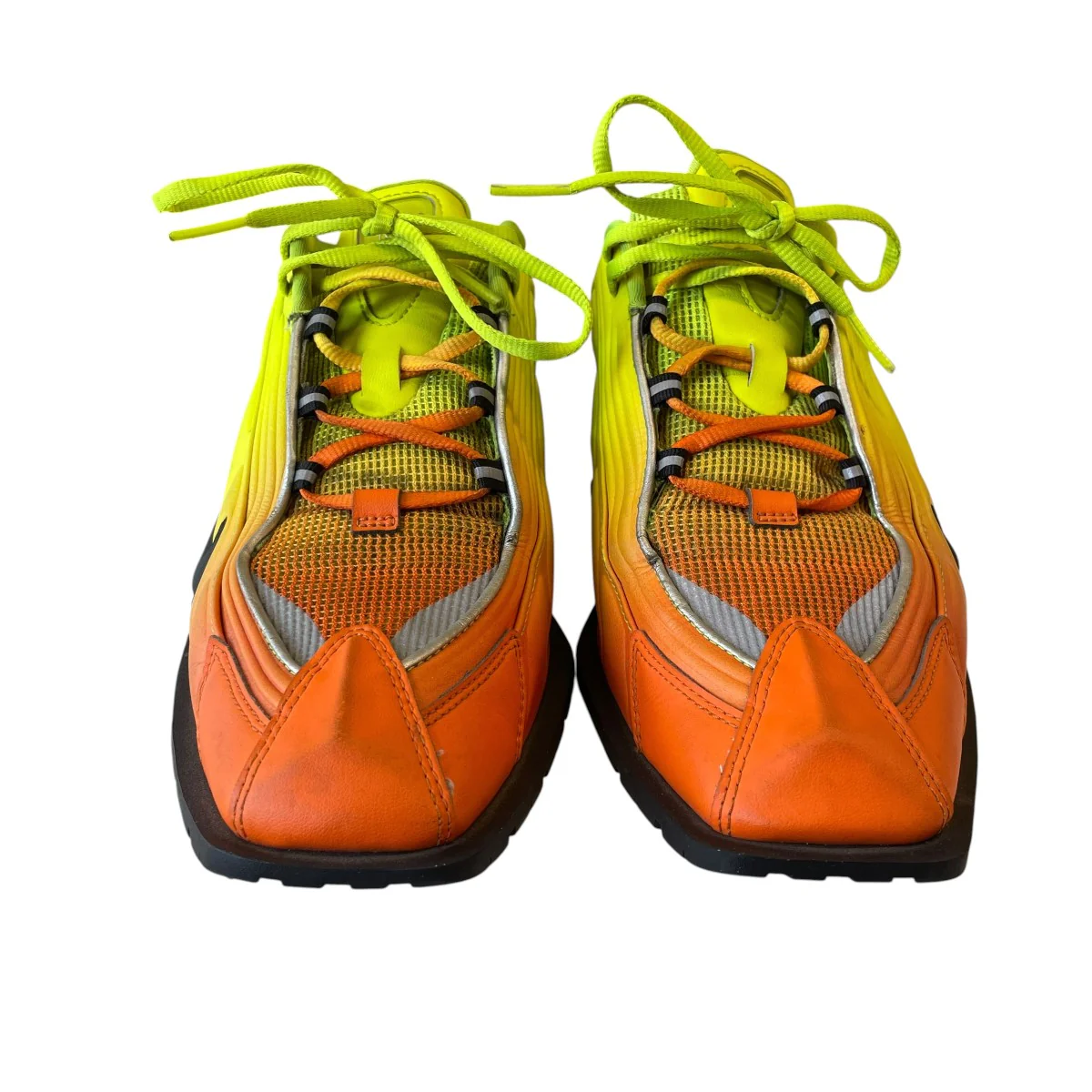 Shox MR4 Safety OrangeスニーカーDQ2401-800 - Image 3