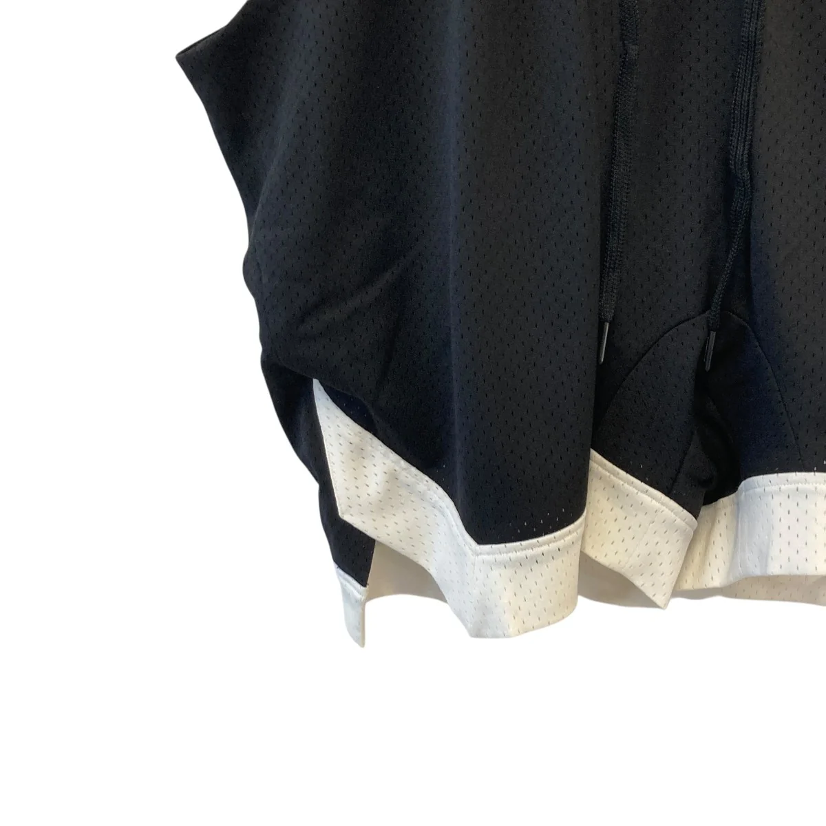 CHAND DRAPE BASKETBALL SHORTSハーフパンツ - Image 4