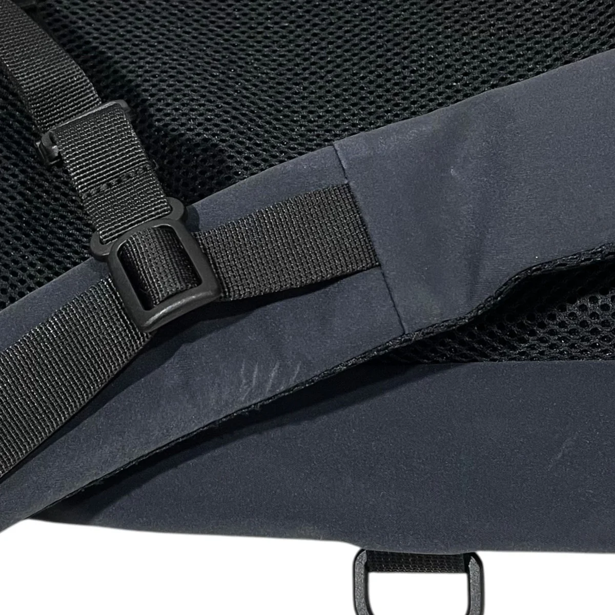 ショルダーポーチ付き バックパック - Image 6