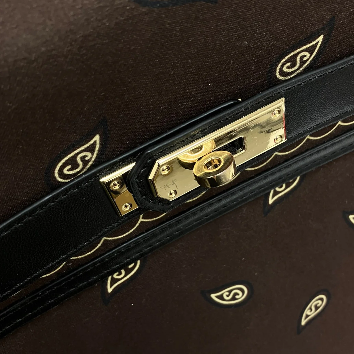 BANDANA TRAVER BAGショルダーバッグ - Image 6
