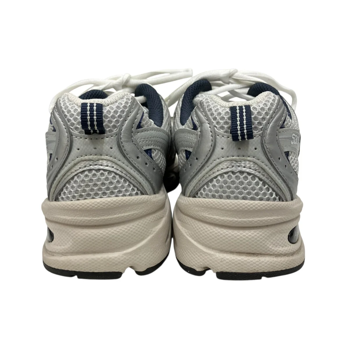 スニーカーMR530KA - Image 4