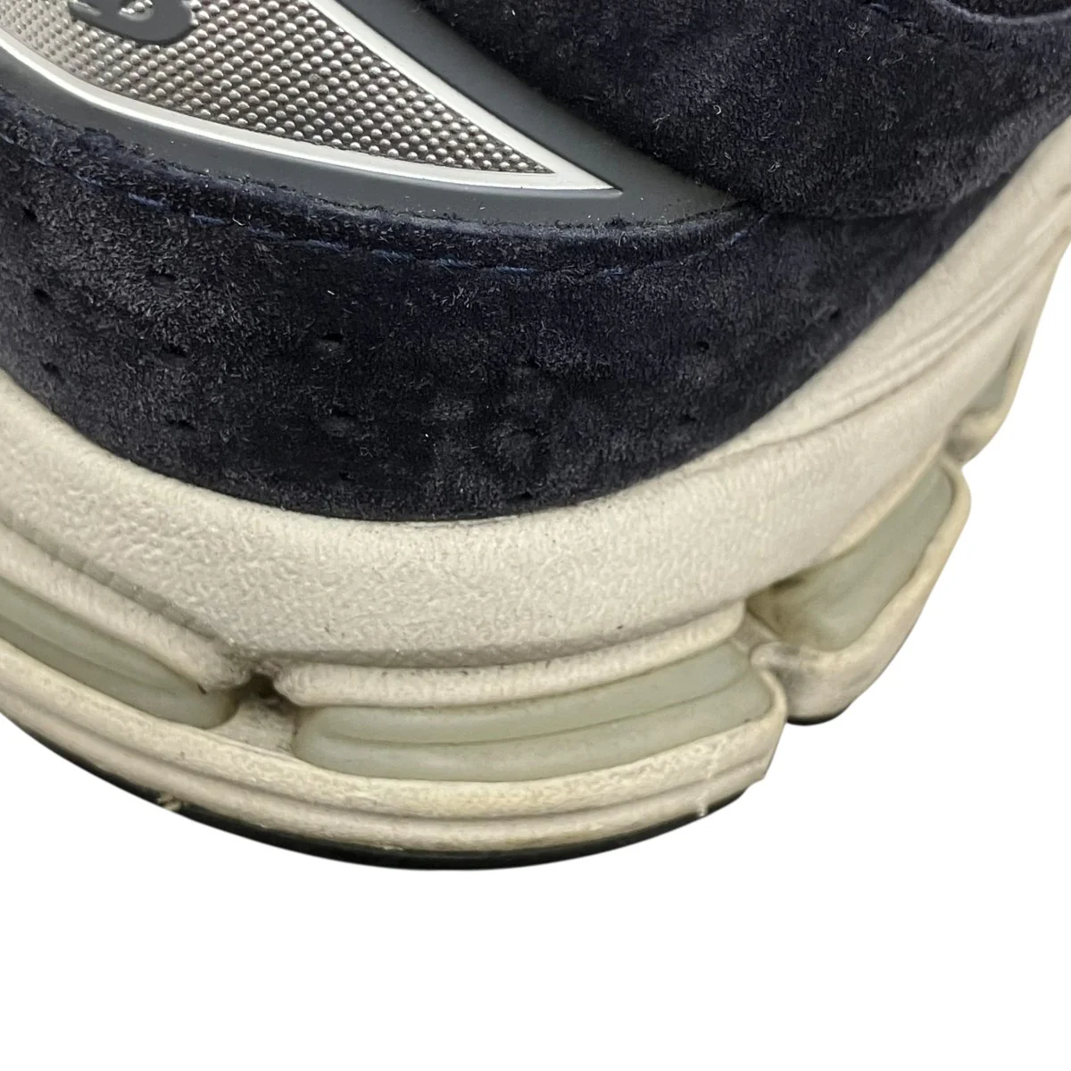 スニーカーML2002RD - Image 10