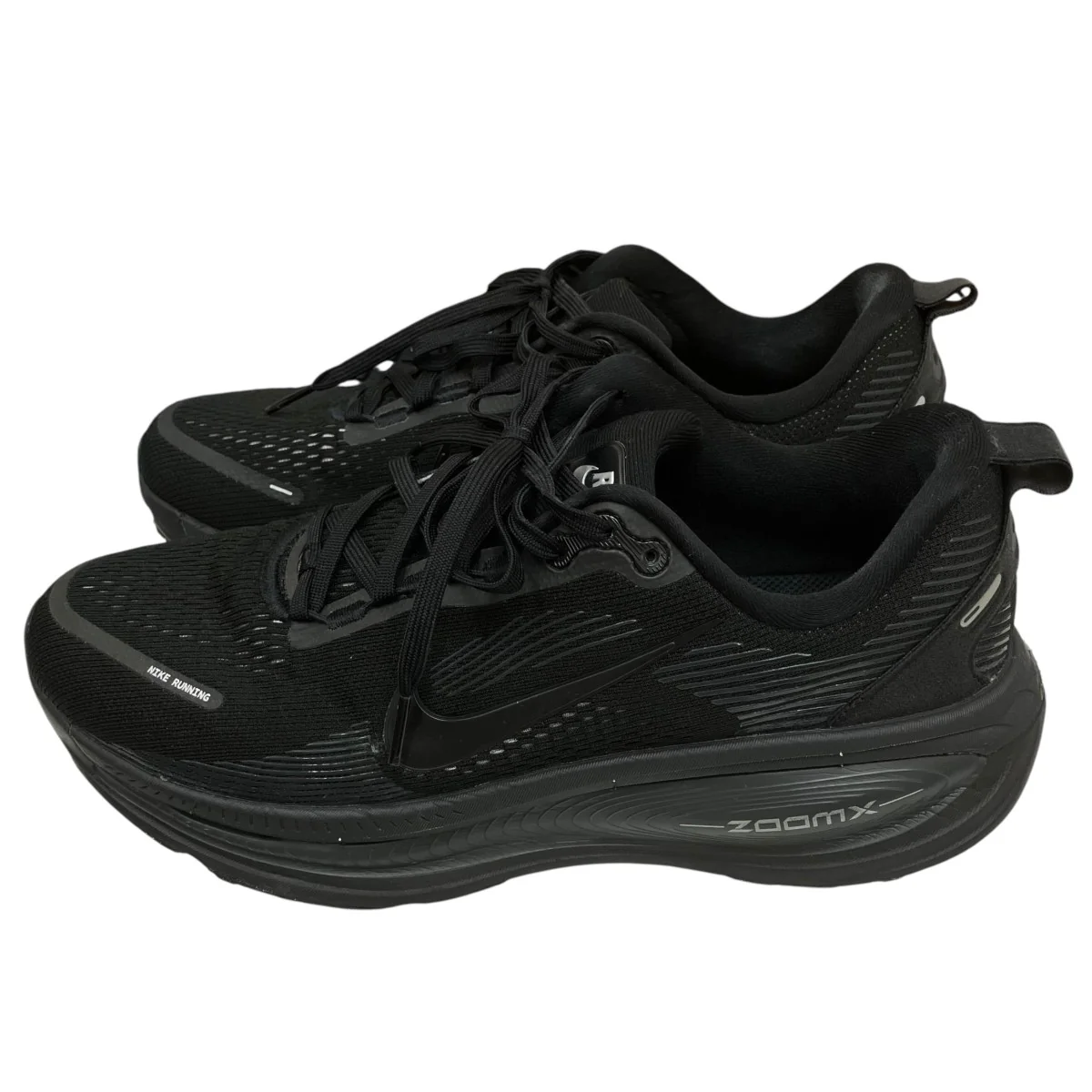 VOMERO 18 BLACK BLACK-DK SMOKE GREY-LT SMOKE GREYスニーカーHM6803-005 - Image 3