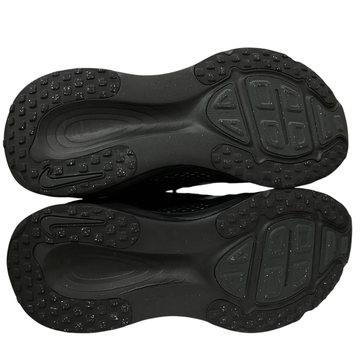 VOMERO 18 BLACK BLACK-DK SMOKE GREY-LT SMOKE GREYスニーカーHM6803-005 - Image 5