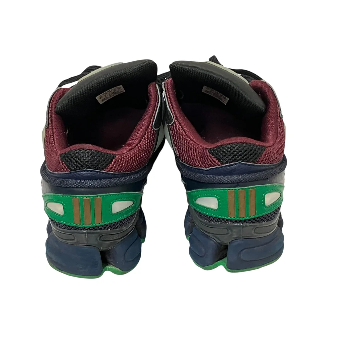 Ozweego2スニーカーD66401 - Image 3