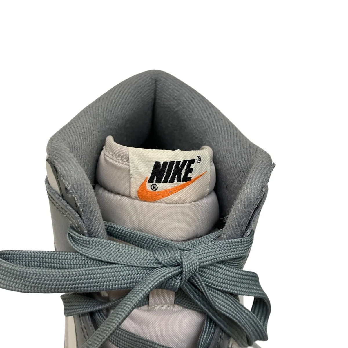 Dunk High Retro SE Vintage Light Bone and Tumbled GreyスニーカーDM0582-001 - Image 5