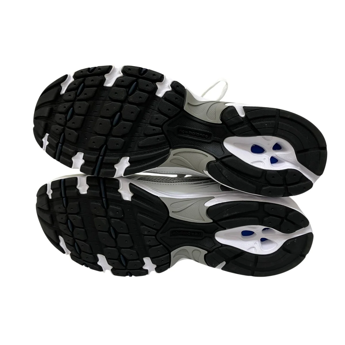スニーカーMR530SG - Image 4