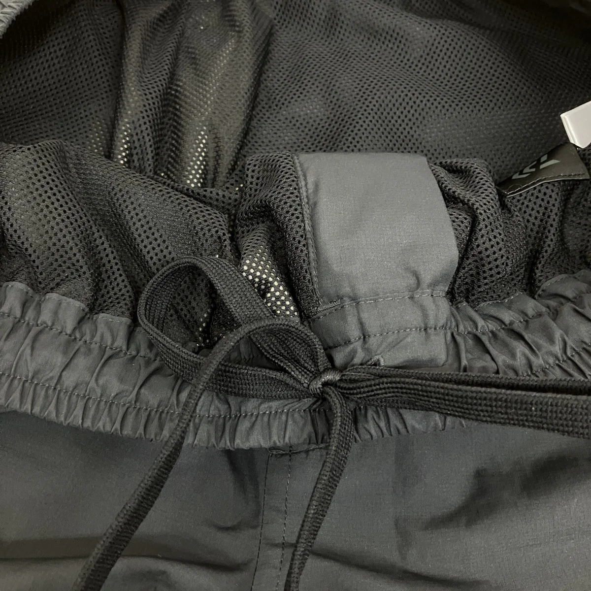 GORE-TEX WINDSTOPPER TECH HIKER MOUTAIN SHORTS ハーフパンツ - Image 6