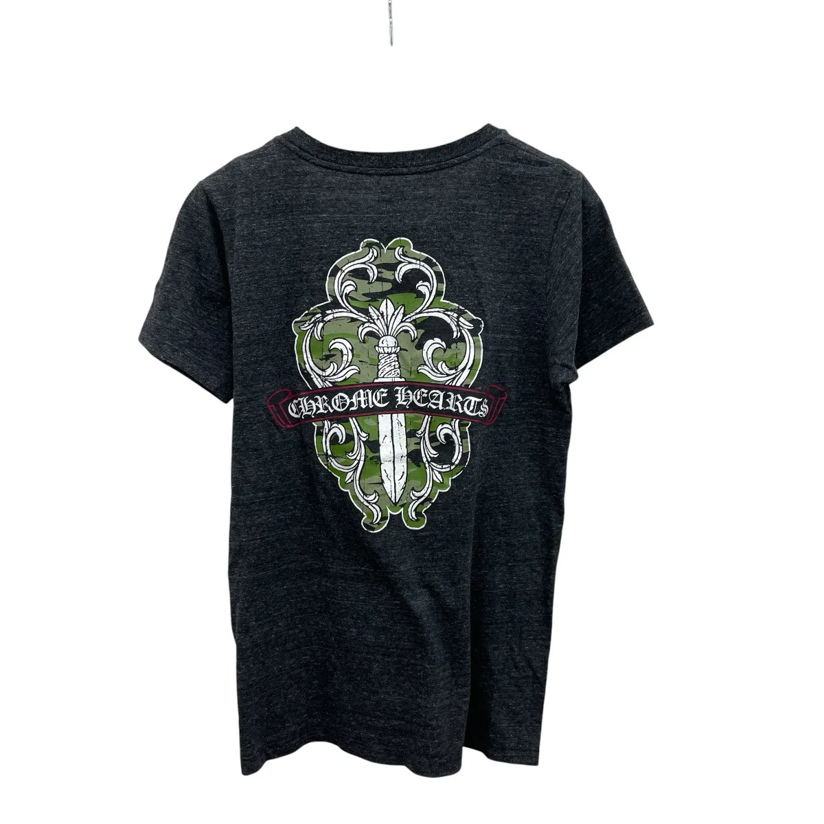 VネックTシャツ - Image 2