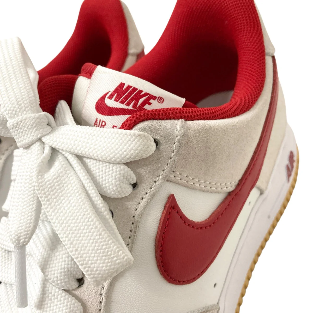 AIR FORCE 1 ’07 LV8スニーカーIB6388 101 - Image 8