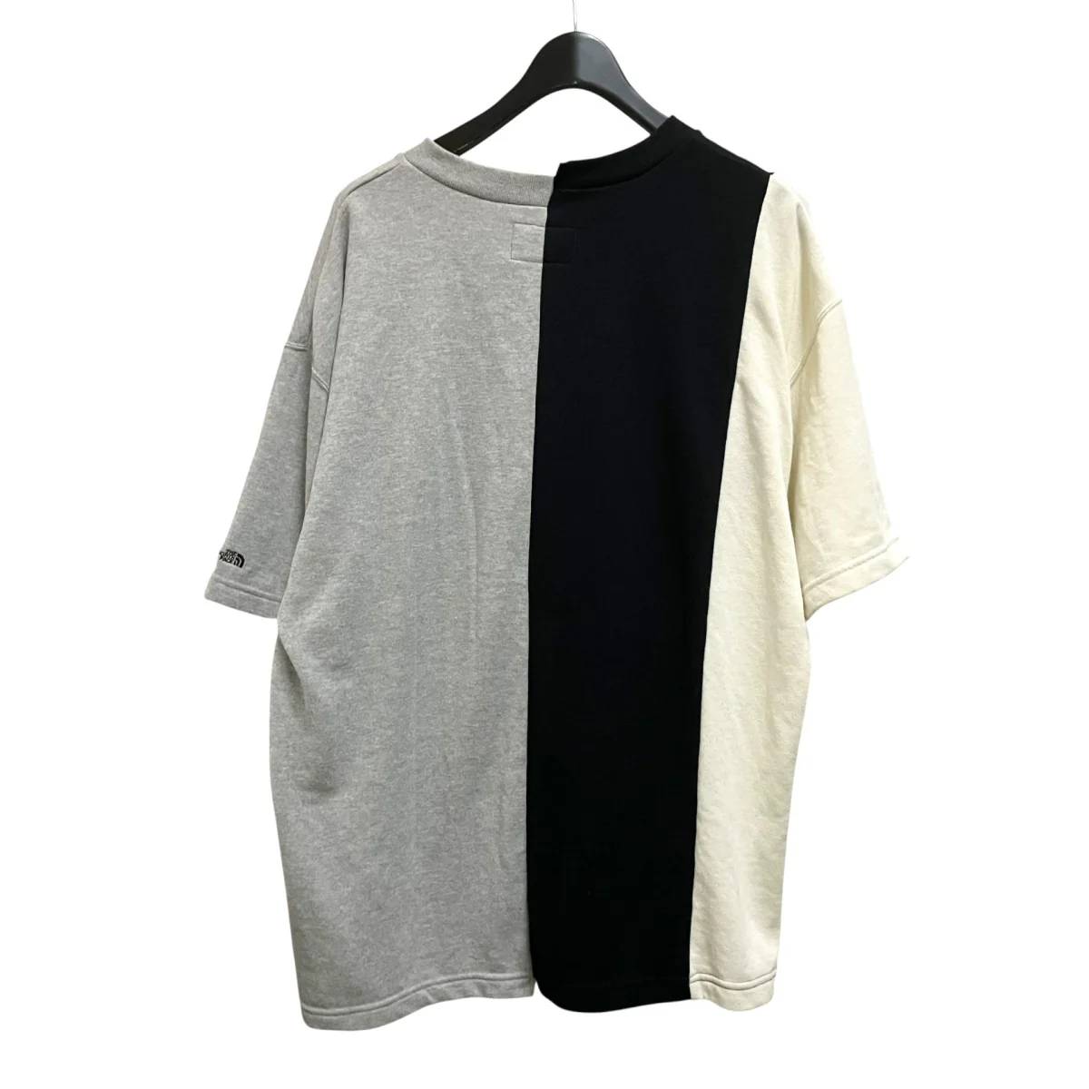 Asymmetry Logo TeeアシンメトリーカットソーNT3916N - Image 2