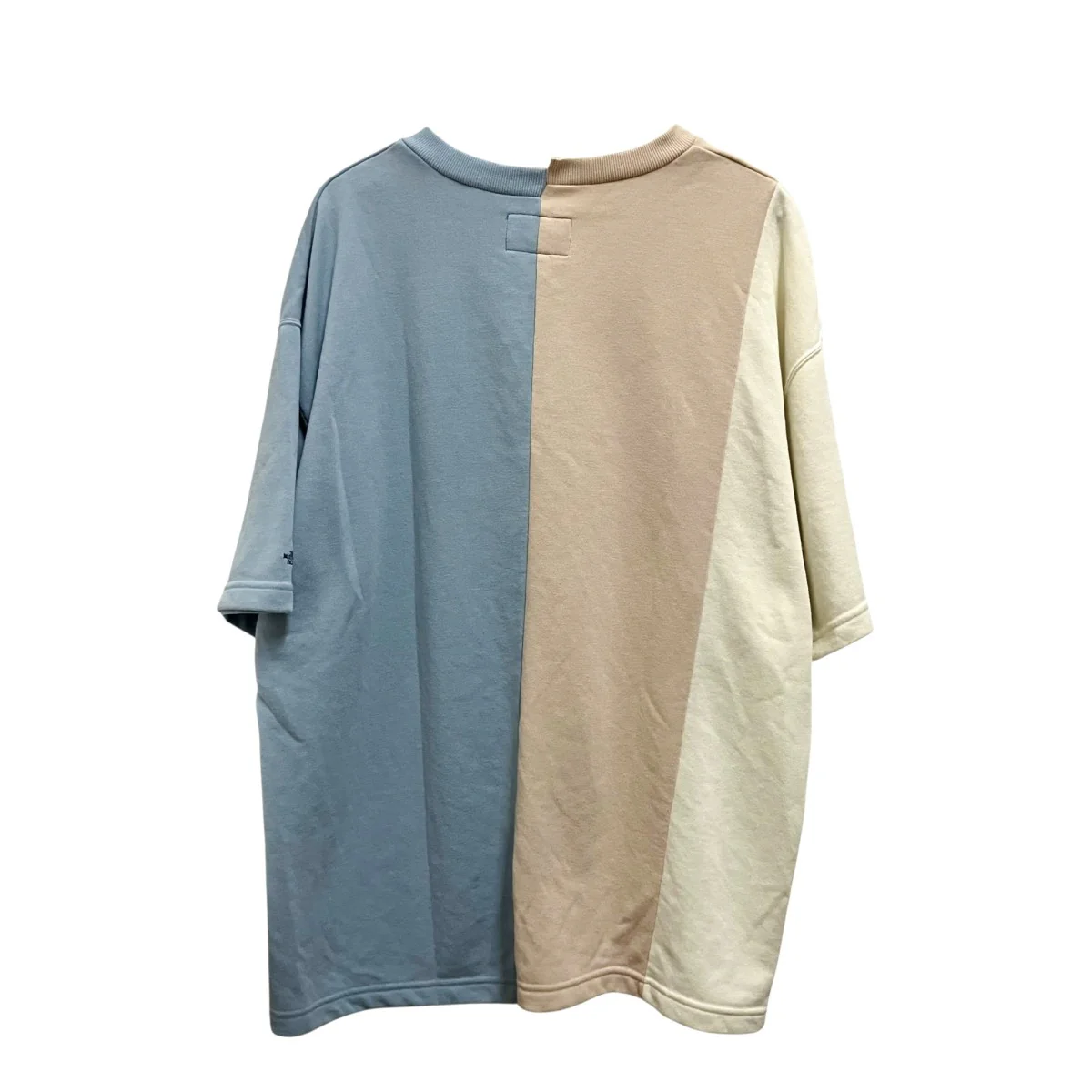 Asymmetry Logo TeeアシンメトリーカットソーNT3916N - Image 2