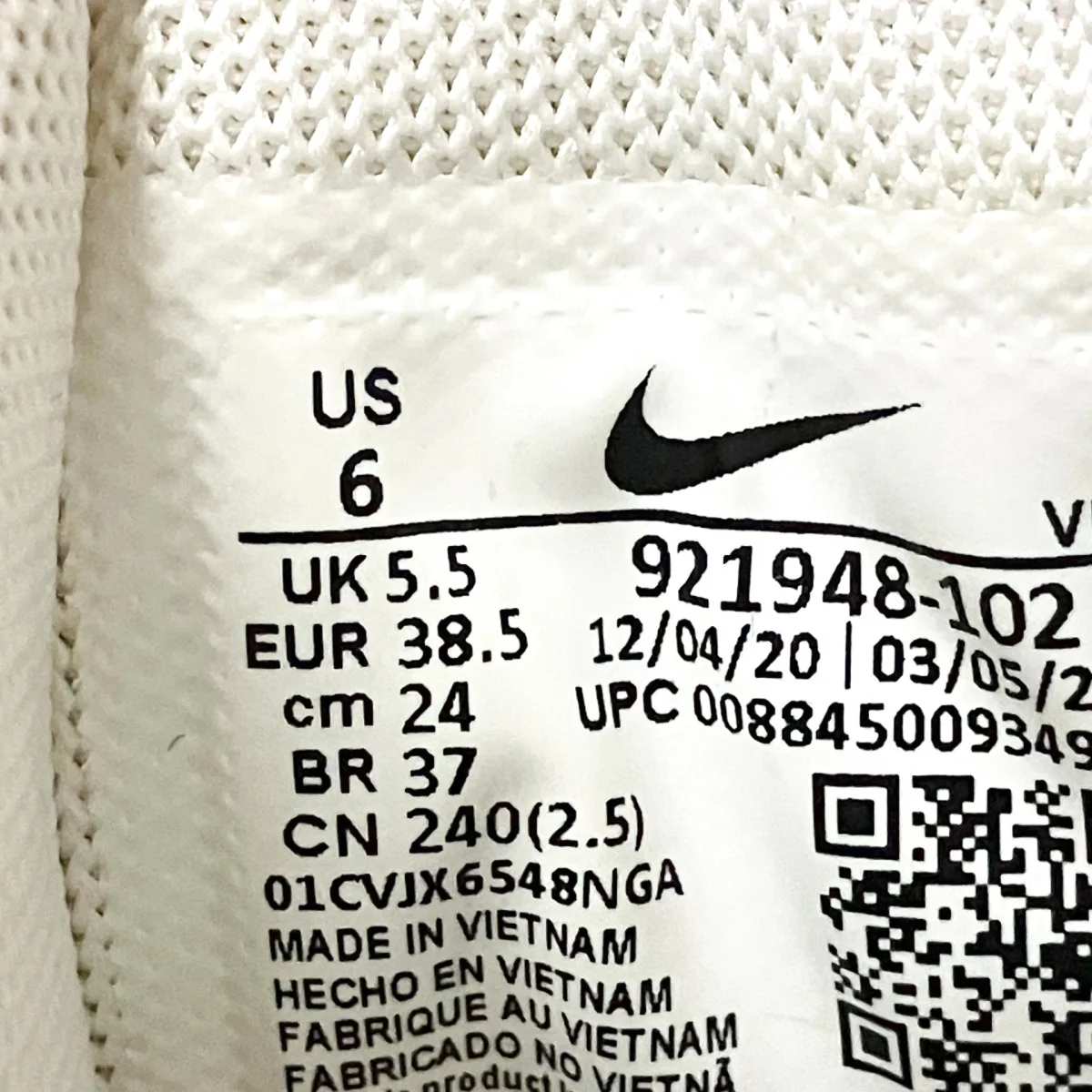 AIR MORE UPTEMPO 96スニーカー921948 102 - Image 6