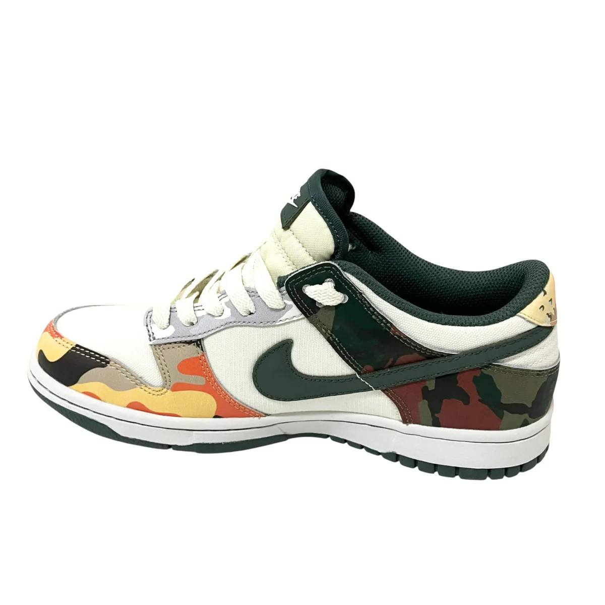 GS DUNK LOW SEカモフラ柄スニーカーDB1909 100 - Image 4
