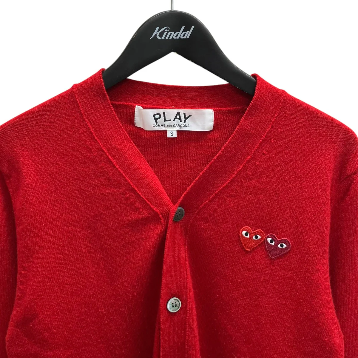 V-Neck Cardigan With Twin Red Medium Emblem Red X Burgundy ニットカーディガン - Image 3