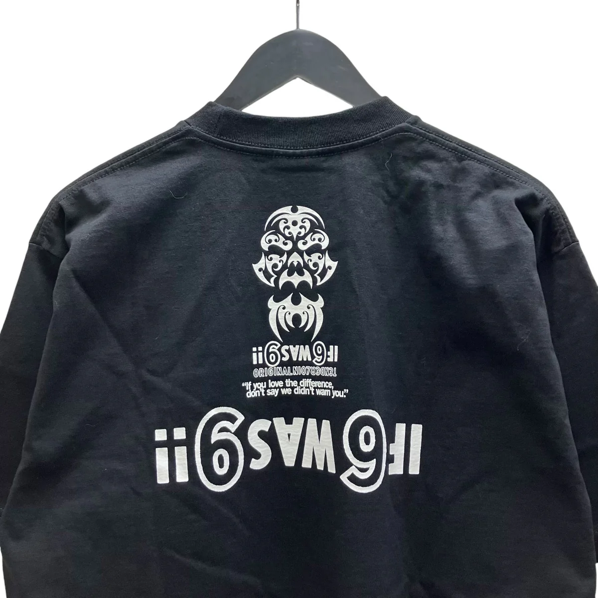 本店限定 TEE NEW BADプリントTシャツ - Image 4