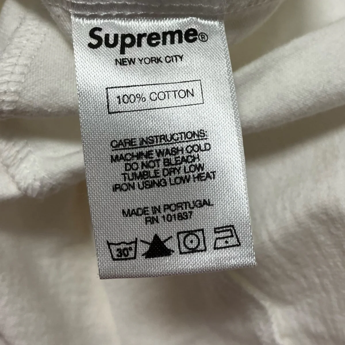 18AWSplit Box Logo Tee - Image 8