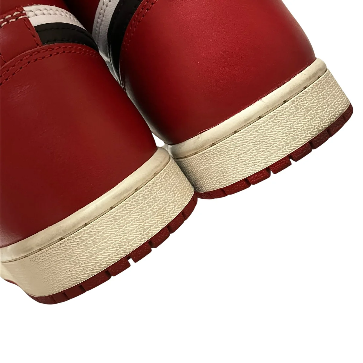 Air Jordan 1 Retro High OGハイカットスニーカーDZ5485 106 - Image 6