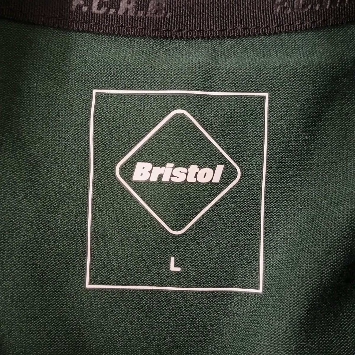 25SSBLURRED LOGO L S TEAM POCKET TEEロングスリーブカットソーFCRB-250082 - Image 3