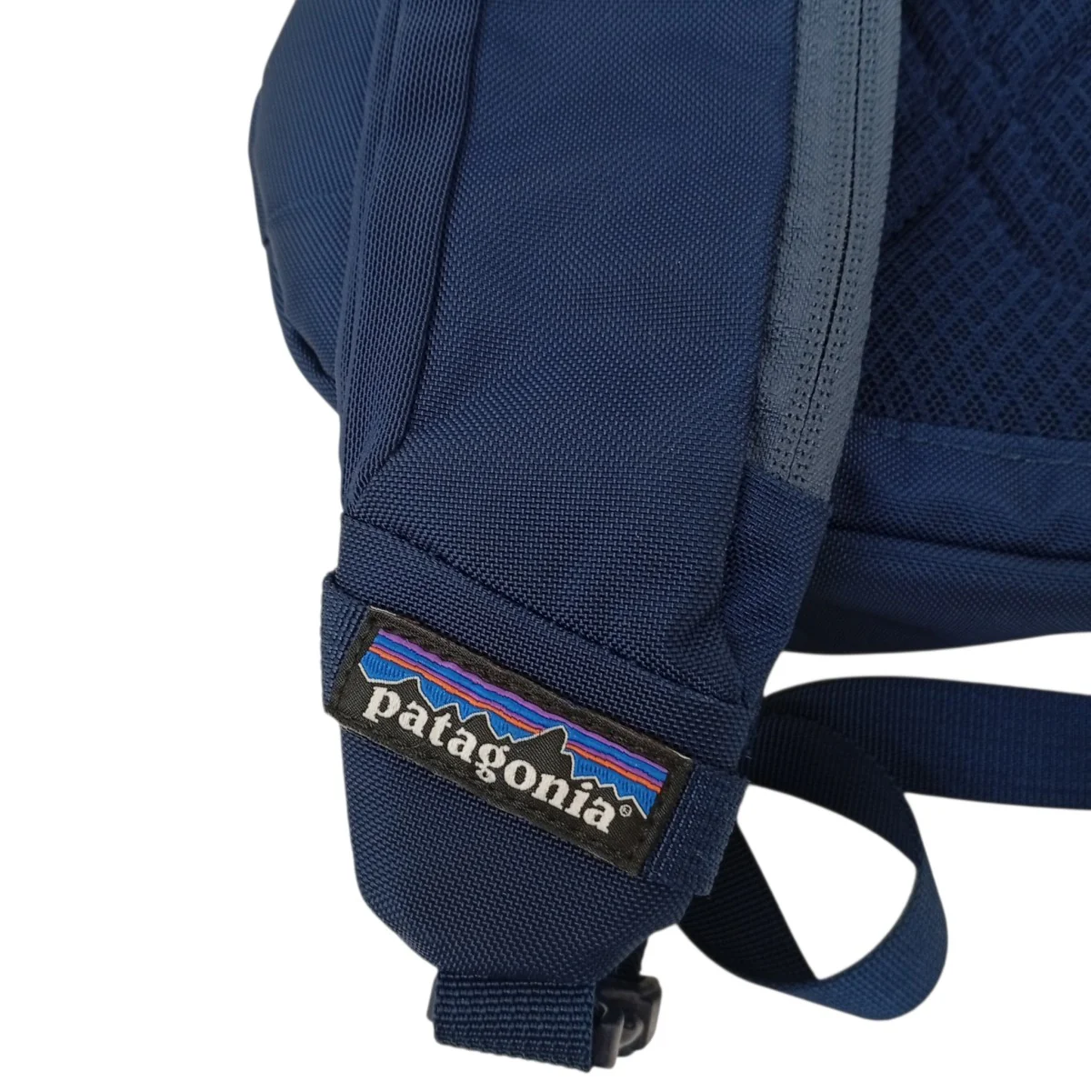 ATOM SLING 8Lスリングバッグ48261 - Image 4