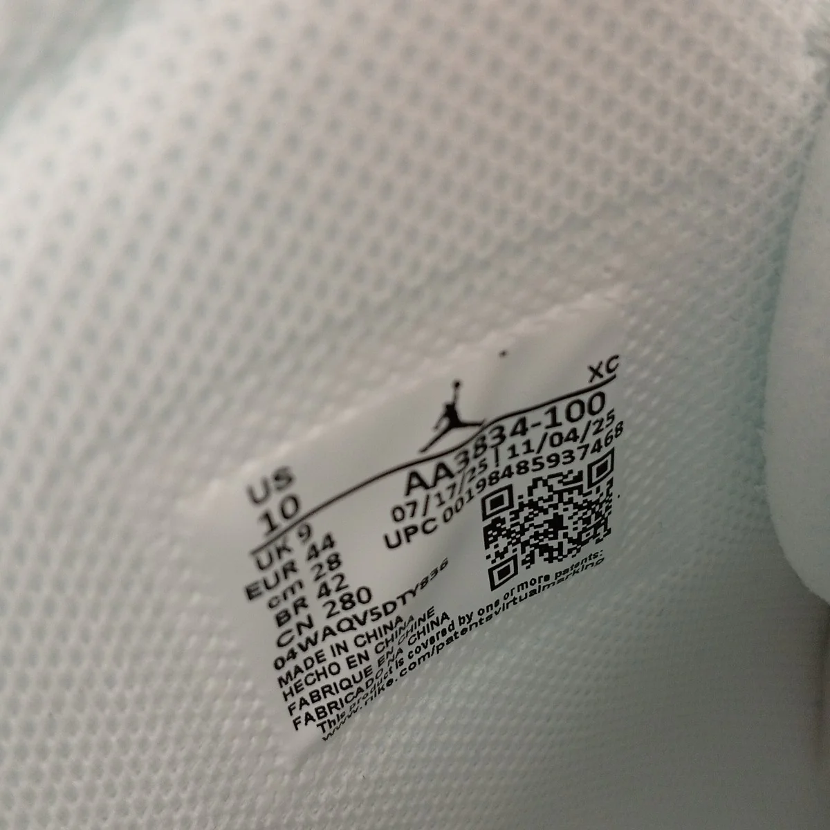 Air Jordan 1 Retro High OG AlaskaスニーカーAA3834-100 - Image 5