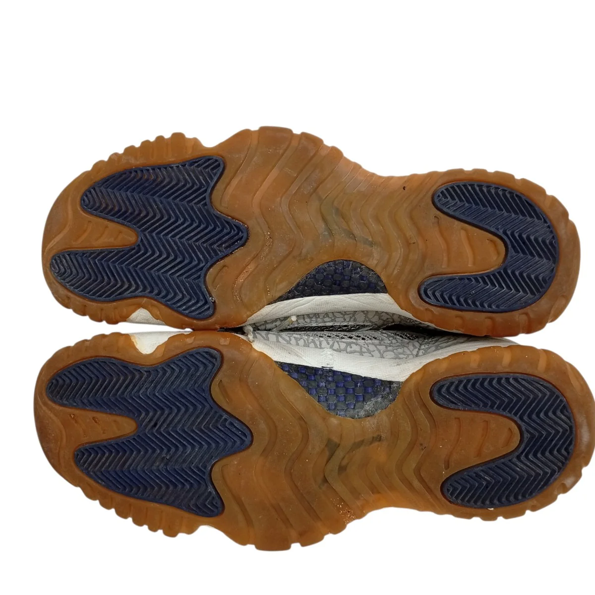 AIR JORDAN 11 LOWスニーカー130270-101 - Image 4