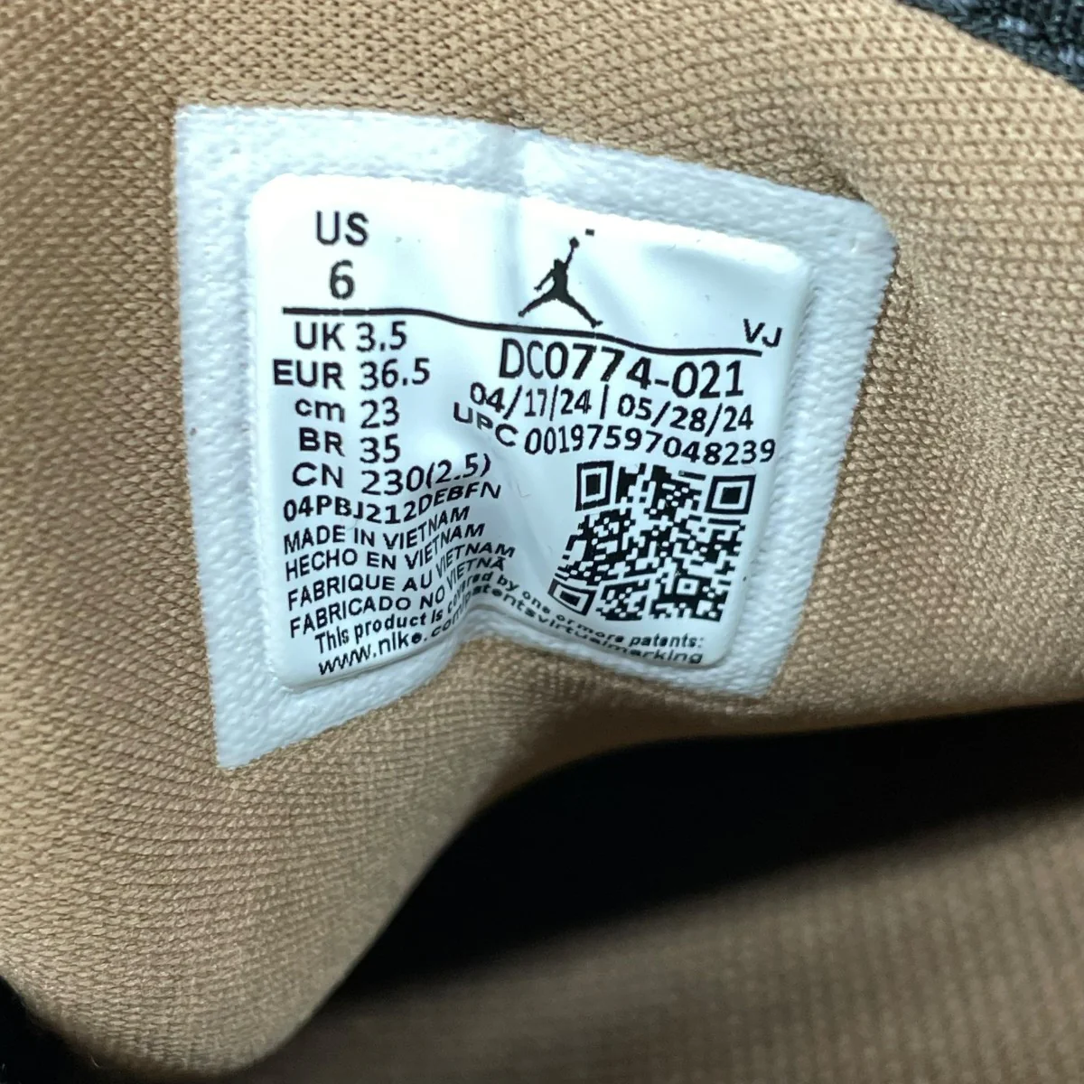 Air Jordan 1 LowスニーカーDC0774-021 - Image 7