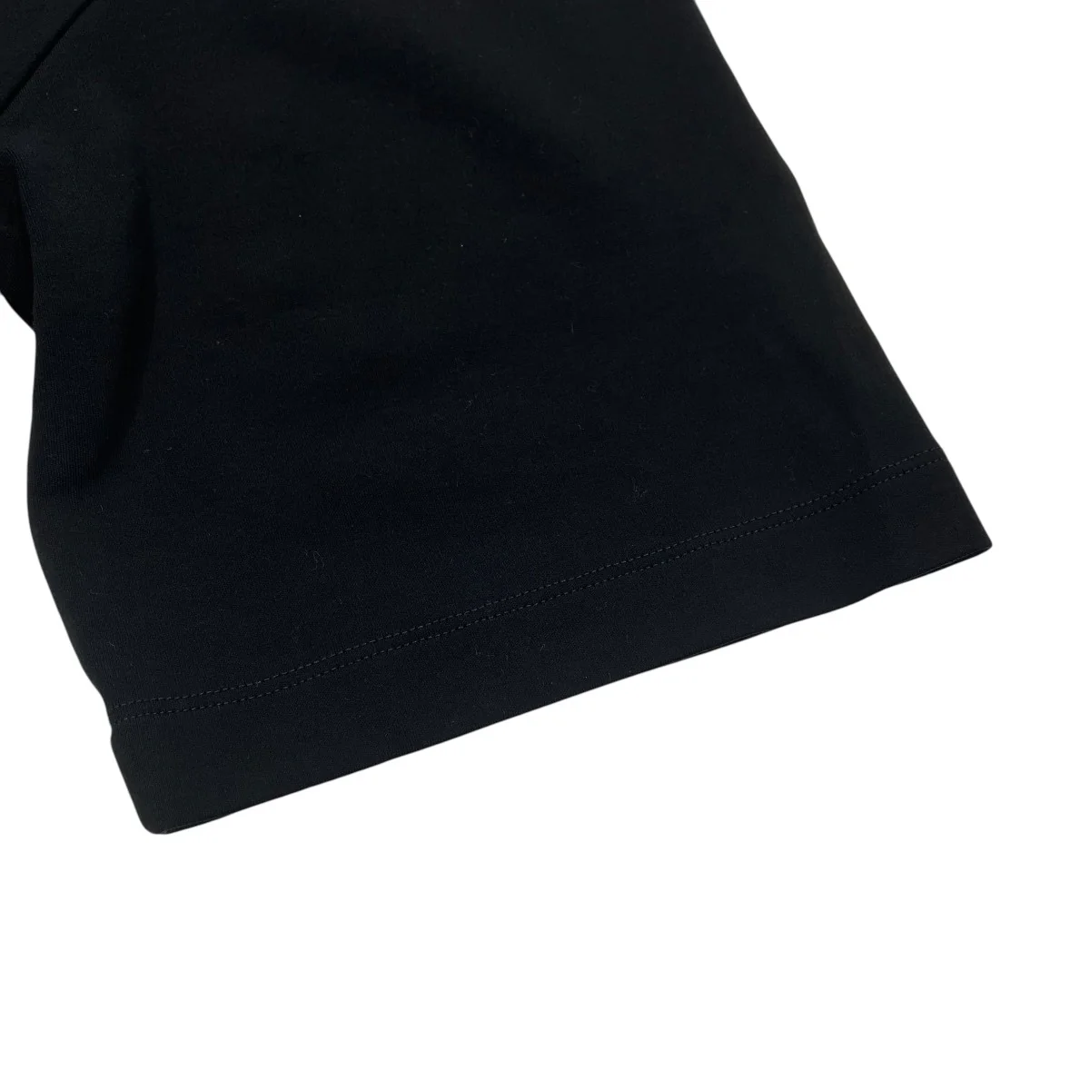 UJN861 ロゴプレートTシャツ半袖カットソー - Image 4