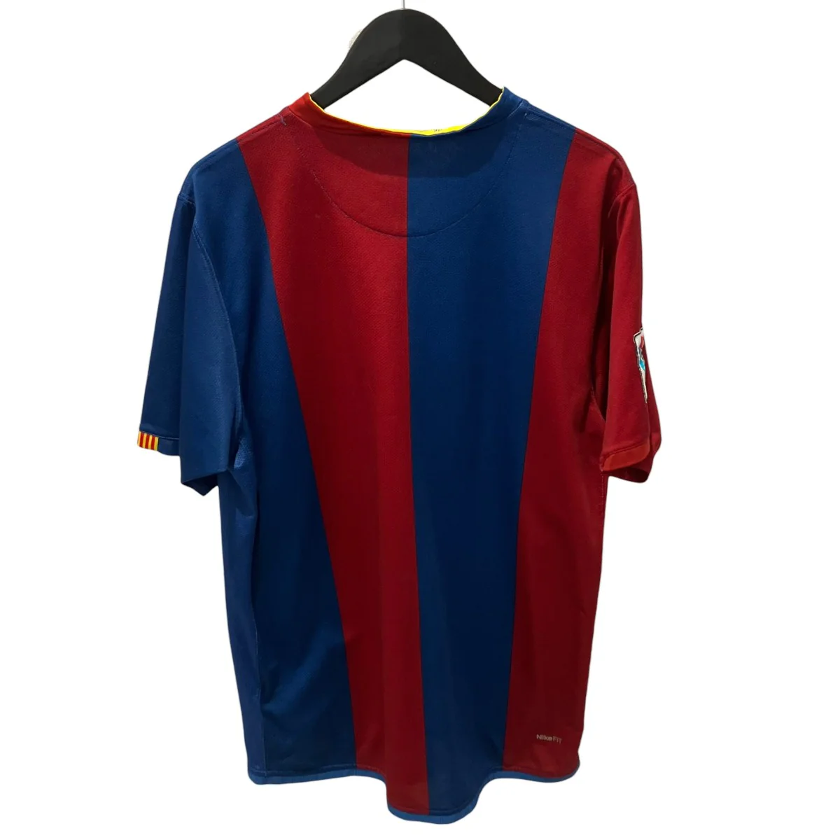 2006-07 Barcelona Nike Home ShirtTシャツ146980-426 - Image 2