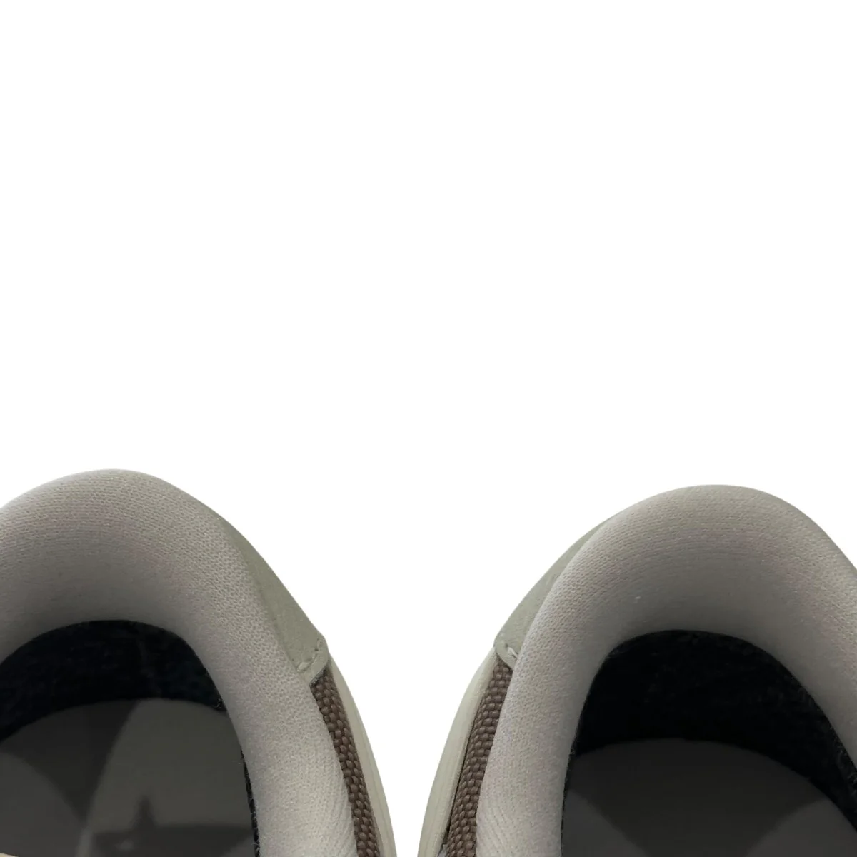 Dunk Low GORE-TEX Light BoneスニーカーHQ2053-002 - Image 4