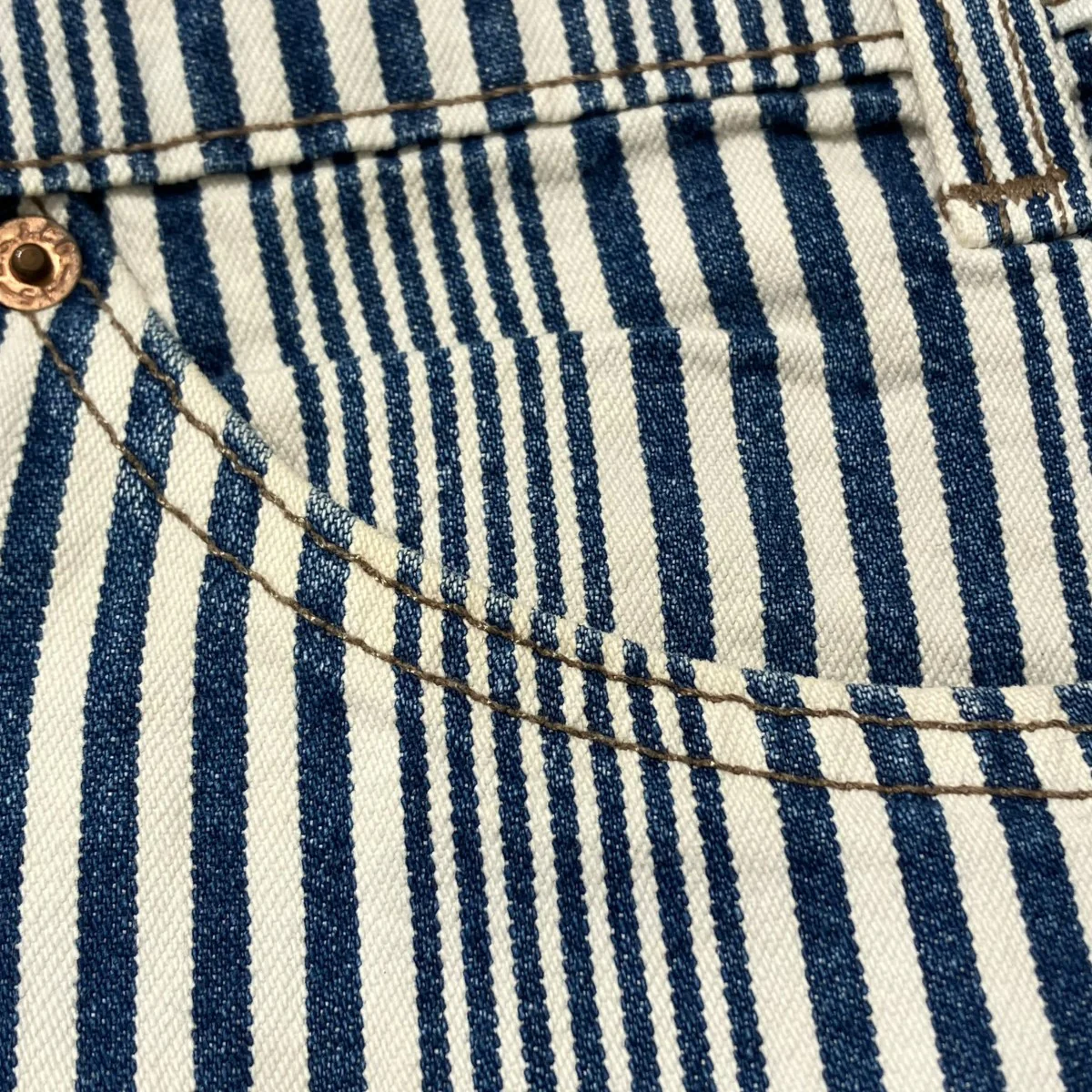 90’S LEVI’S 560 HICKORY COTTON SHORTSハーフパンツ - Image 7