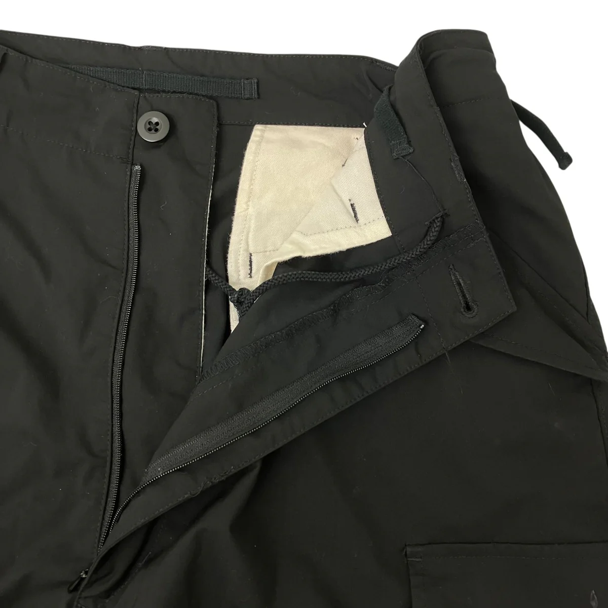 MICRO TYPEWRITER CARGO SHORTS ショートパンツ - Image 3