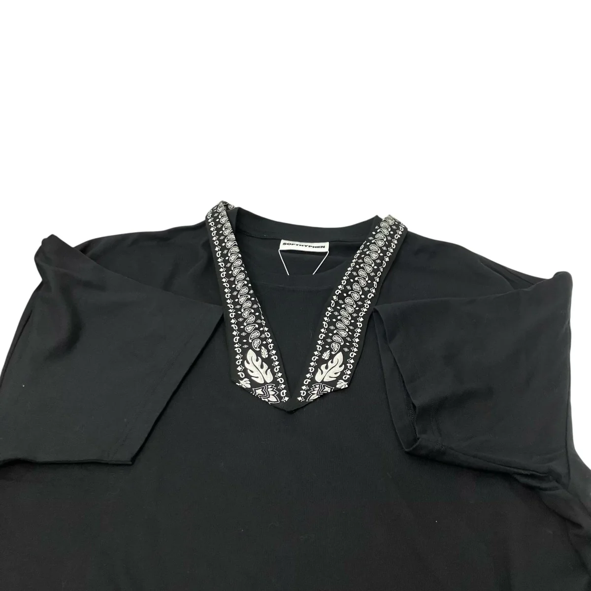 バンダナスカーフTシャツ - Image 4