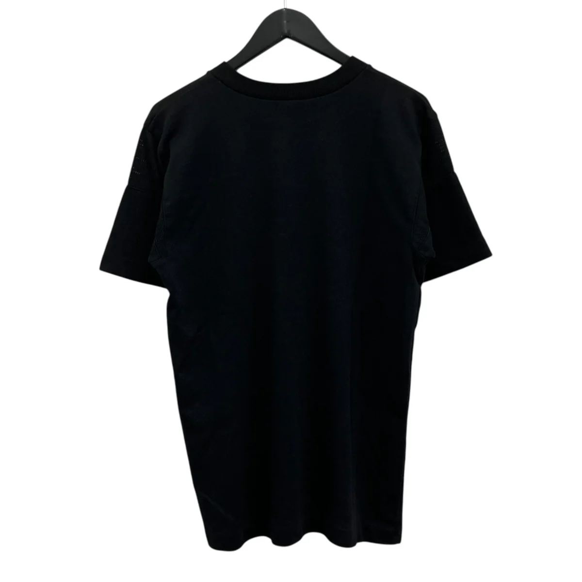 VネックTシャツ - Image 2