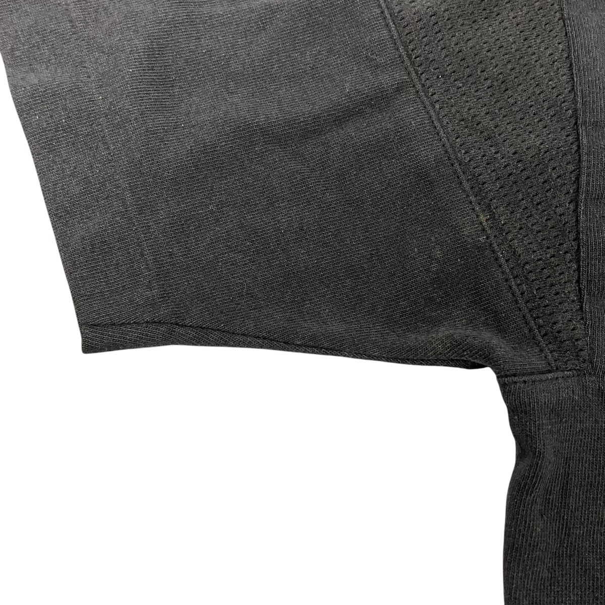VネックTシャツ - Image 6