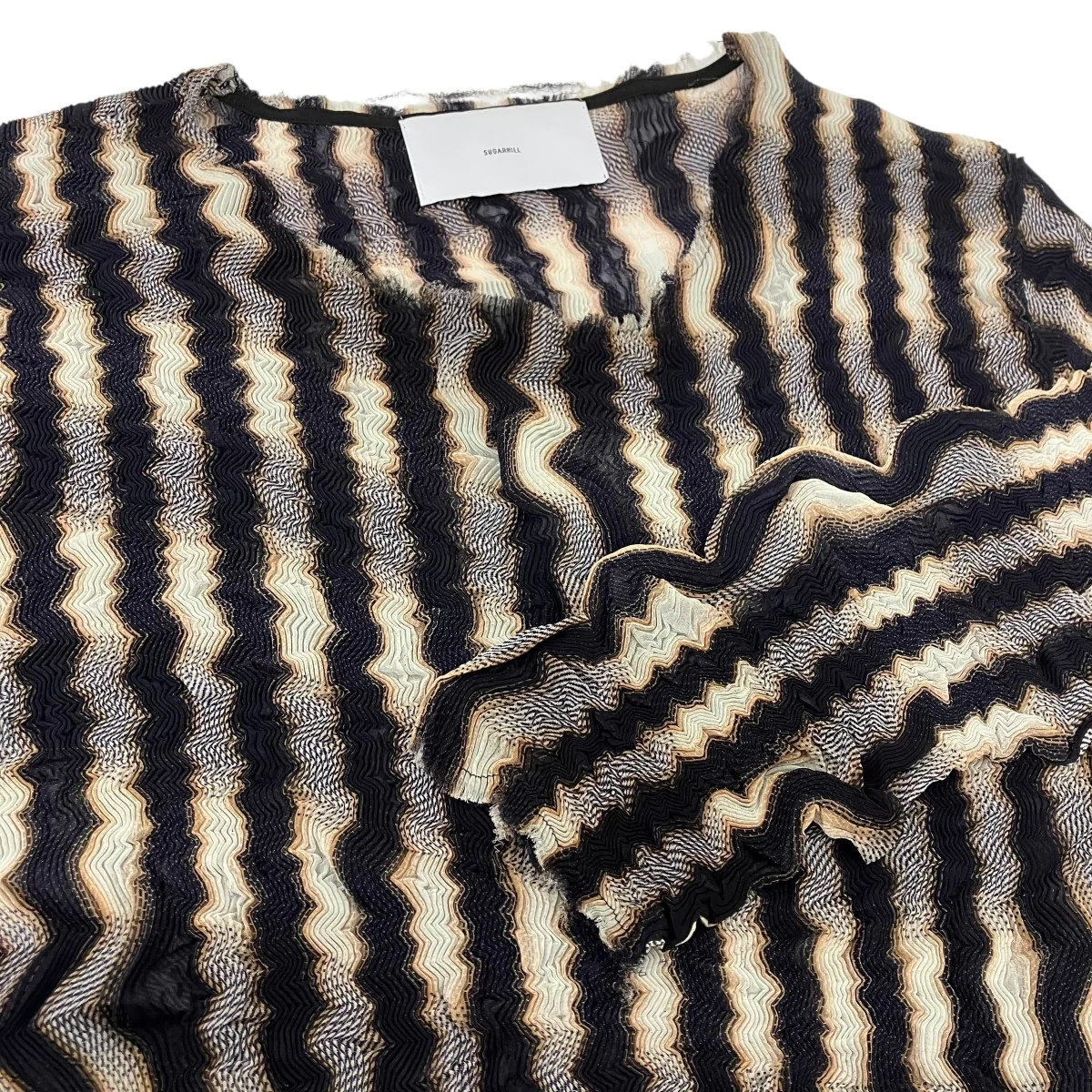 SHEER PLEATED OMBRE PLAID TOPS シアープリーツオンブレトップス - Image 4