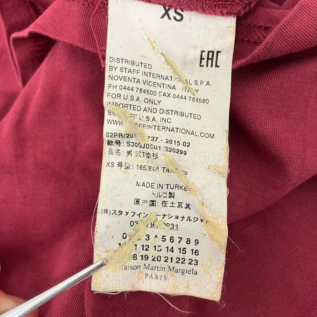 VネックTシャツ - Image 6