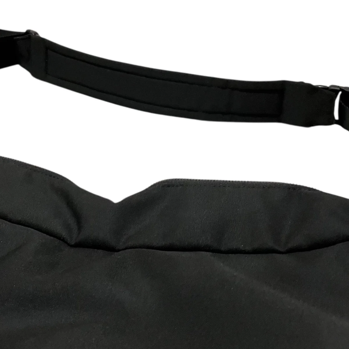【New Bottom Zip Bag】メッセンジャーバッグ25AWSU10BLACK - Image 6