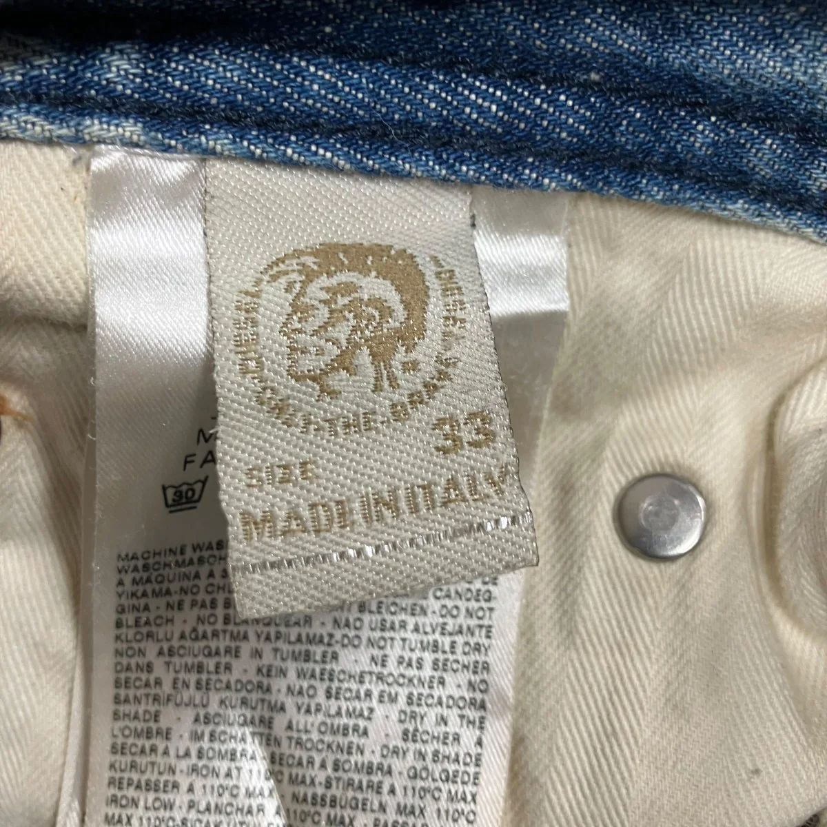 クラッシュ加工デニムパンツ - Image 6