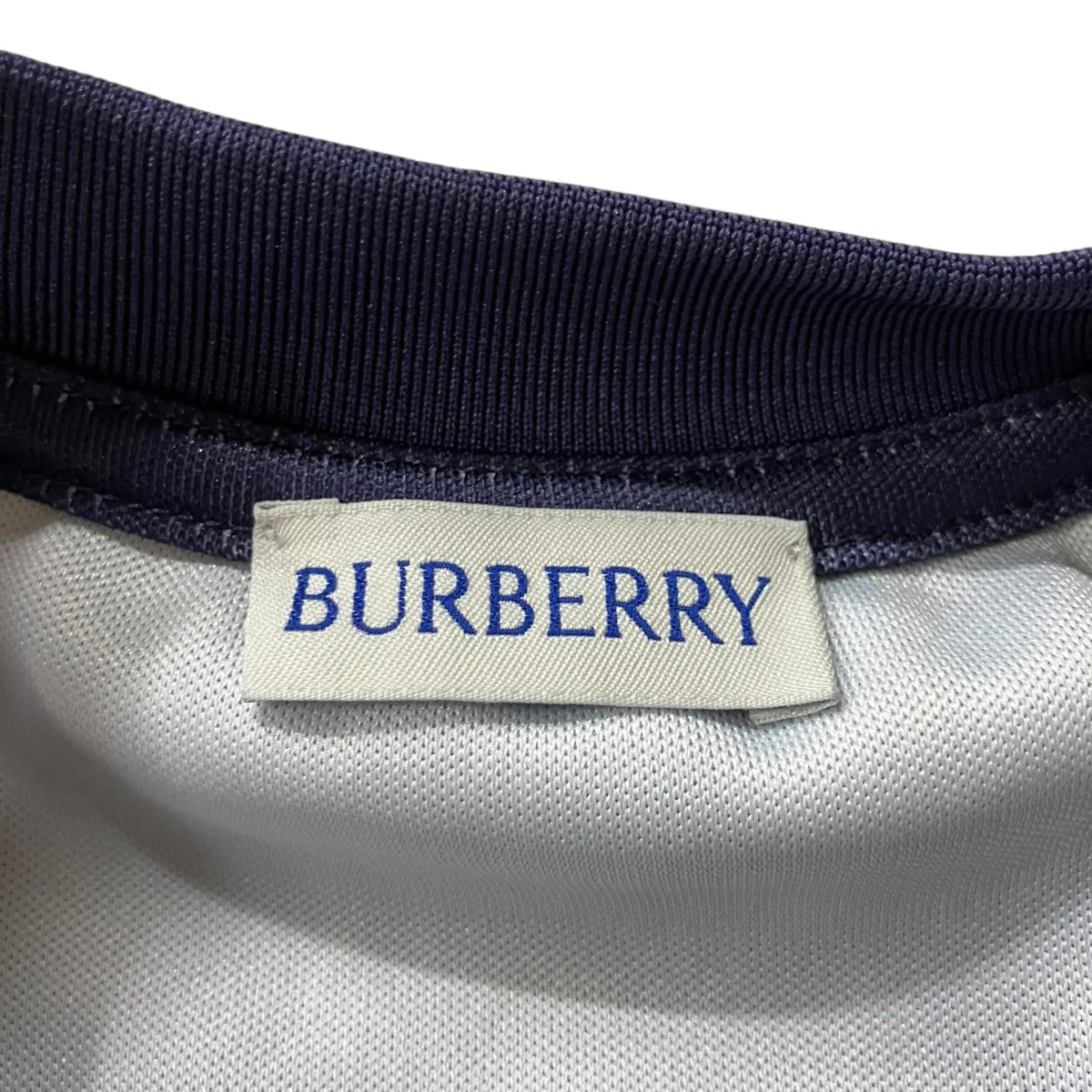 ローズグラフィックTシャツ - Image 5
