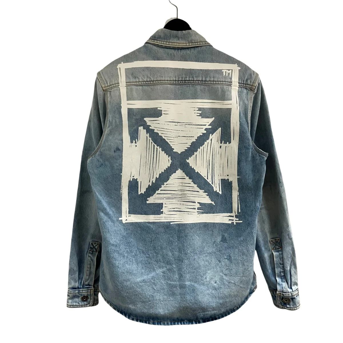 バックバイアスアイスウォッシュデニムシャツ - Image 3