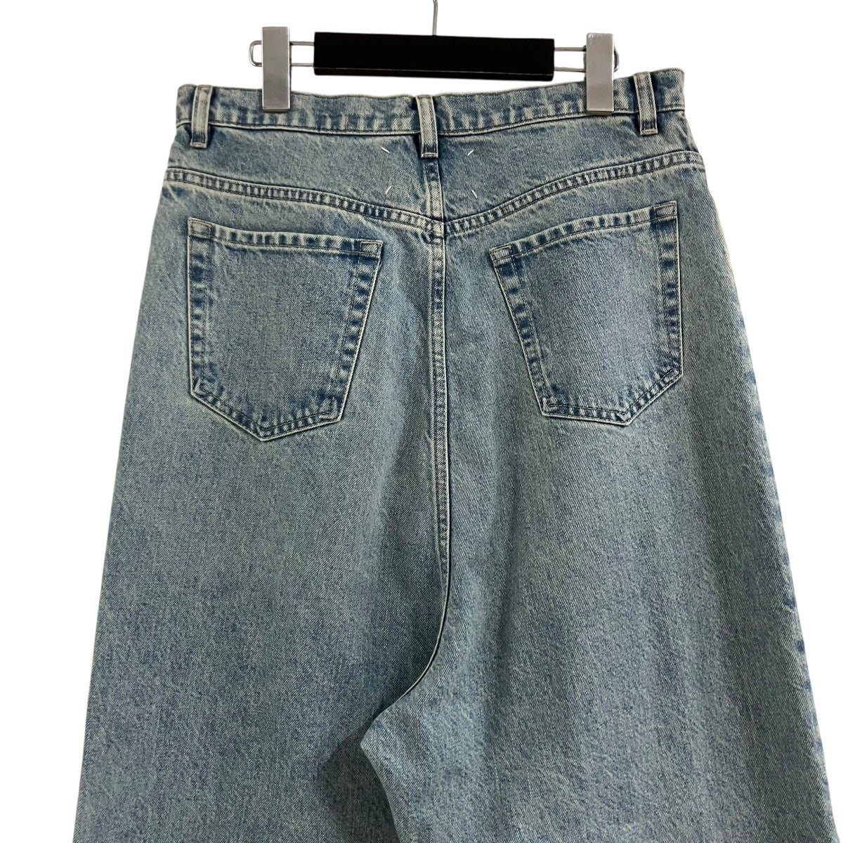 アイスウォッシュド加工カットオフデニムパンツ - Image 4
